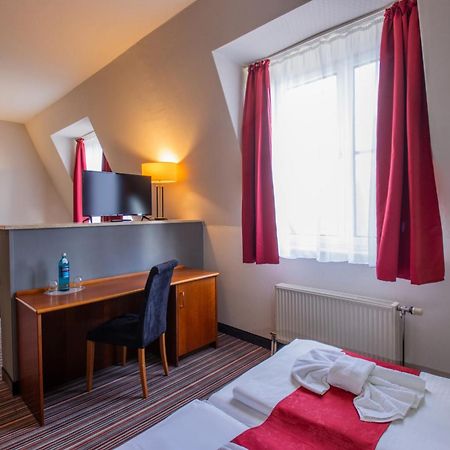 Seehotel Brandenburg An Der Havel Brielow Dış mekan fotoğraf