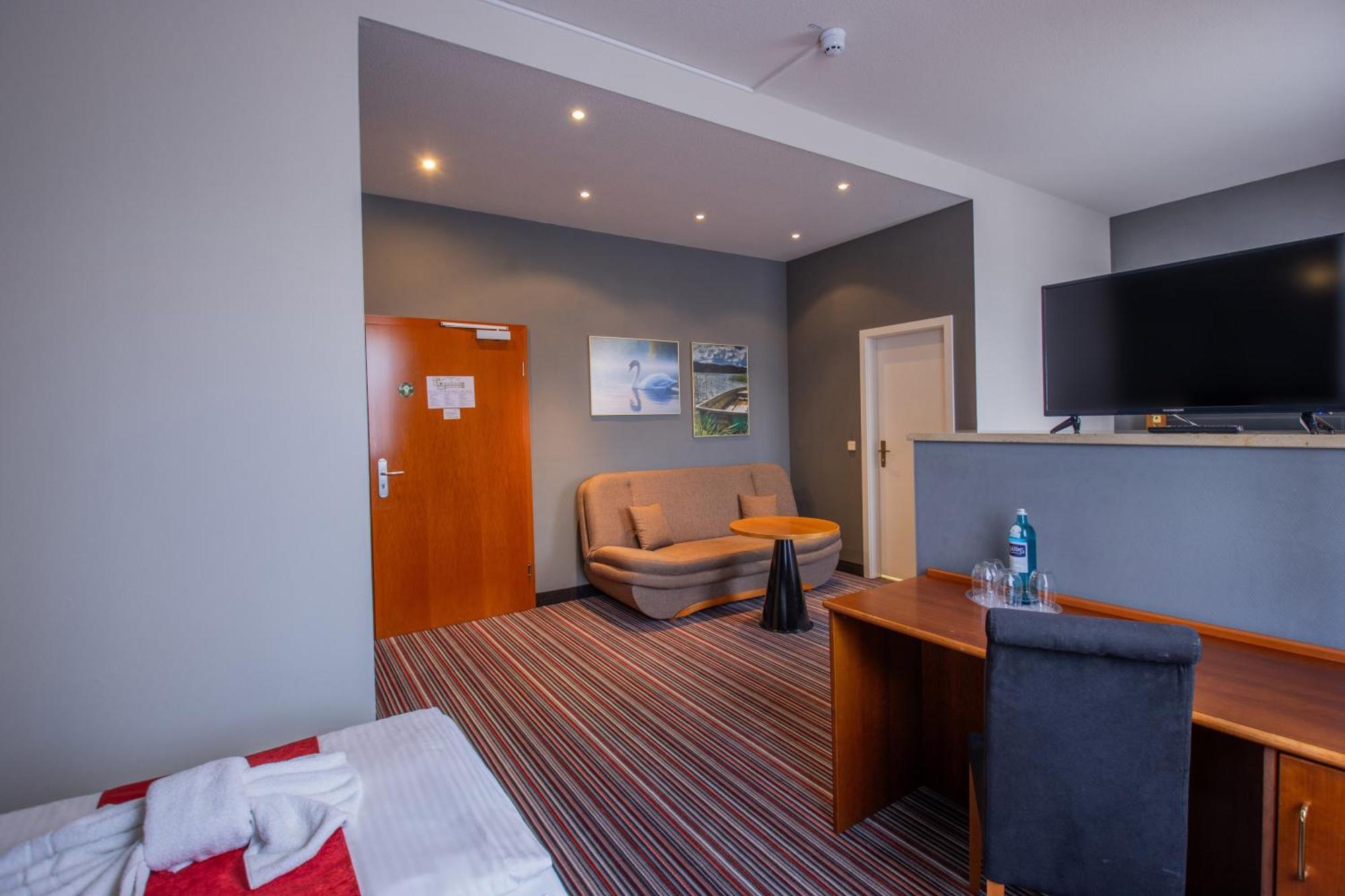 Seehotel Brandenburg An Der Havel Brielow Dış mekan fotoğraf